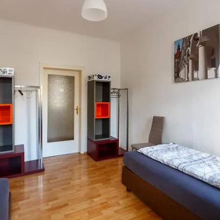 Apartamento Dkn - Ihr Zuhause Auf Zeit In - Vollmoebliert - Waschmaschine - Wlan - Naehe Leipziger Zoo *