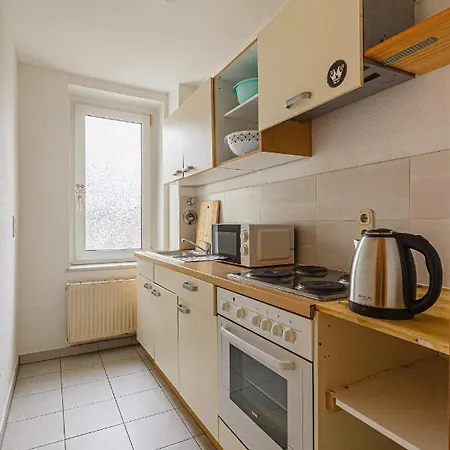 Dkn - Ihr Zuhause Auf Zeit In - Vollmoebliert - Waschmaschine - Wlan - Naehe Leipziger Zoo *